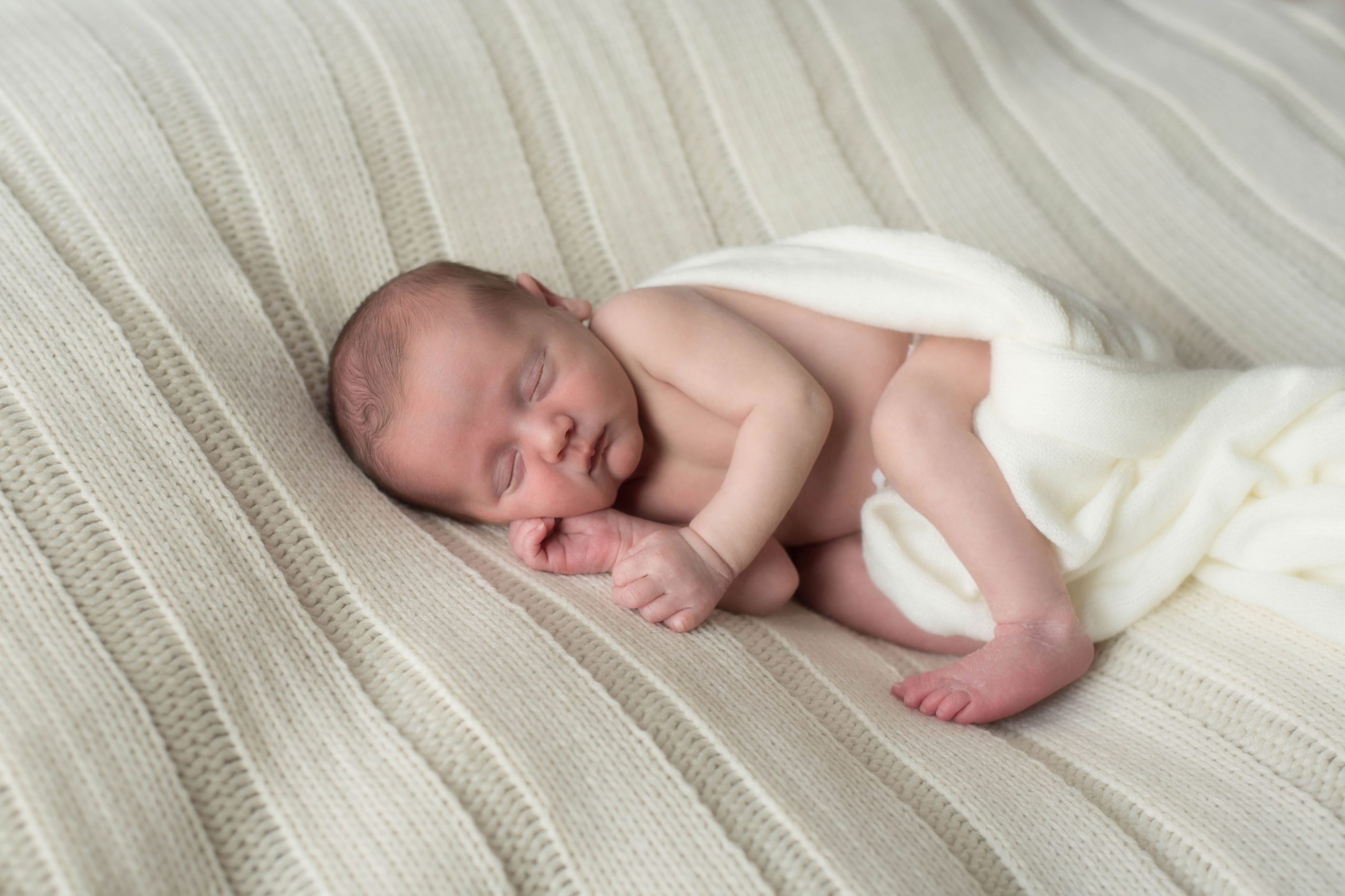 Hannah Phipps Photography is owned and run by Hannah Phipps, London and Essex photographer known for her classic style of wedding, newborn, baby and family portraits | Wedding Photography Essex | Newborn Photography Essex