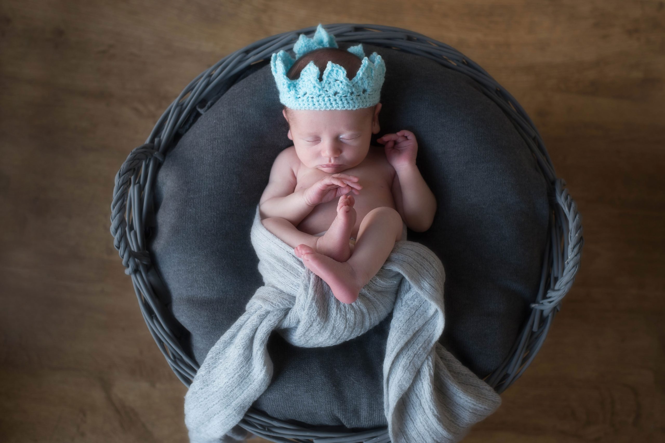 Hannah Phipps Photography is owned and run by Hannah Phipps, London and Essex photographer known for her classic style of wedding, newborn, baby and family portraits | Wedding Photography Essex | Newborn Photography Essex