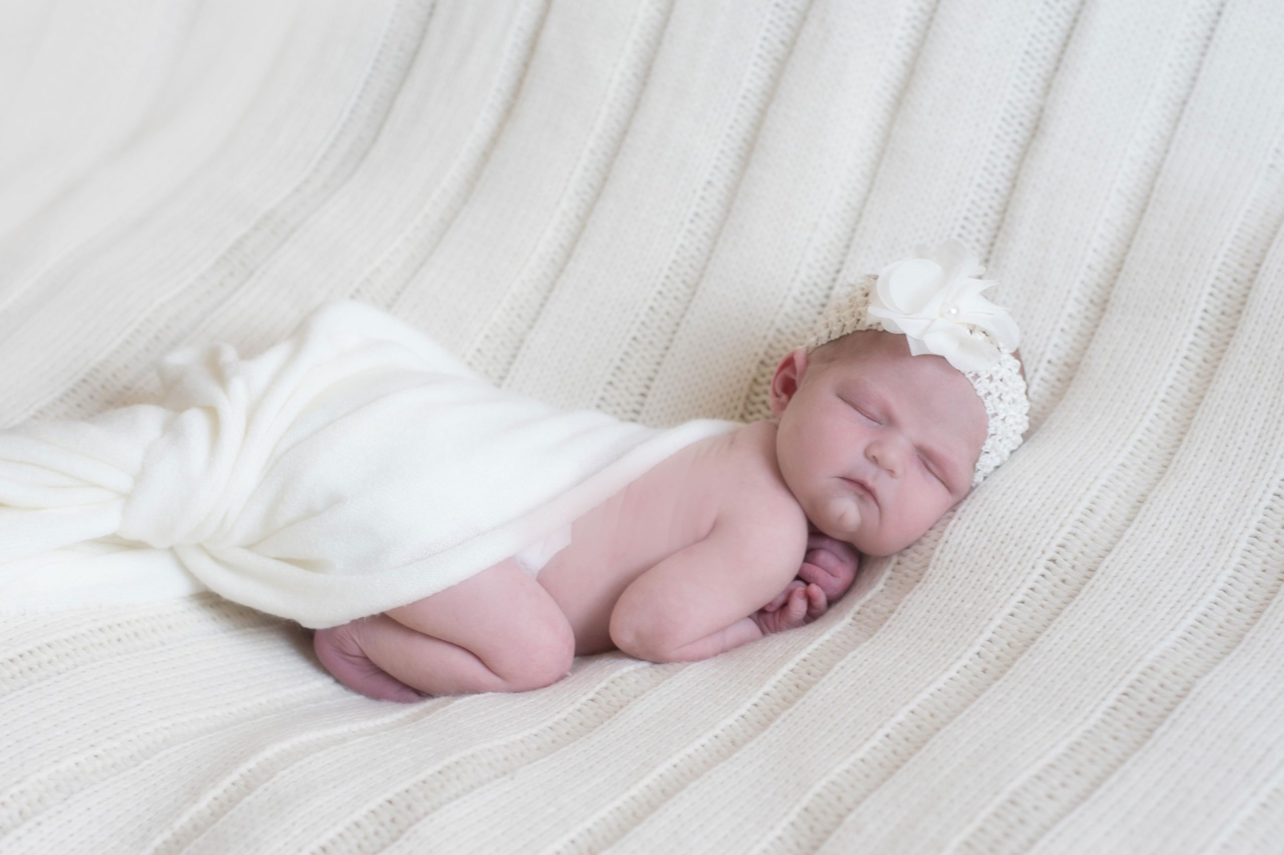 Hannah Phipps Photography is owned and run by Hannah Phipps, London and Essex photographer known for her classic style of wedding, newborn, baby and family portraits | Wedding Photography Essex | Newborn Photography Essex